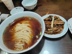 红汤面底-裕兴记•蟹黄面馆(人民广场店)
