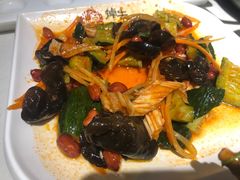 -焯牛潮汕牛肉火锅(云峰街创始店)