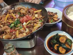 -富正毅三下锅·湘西韵味(天门山索道店)