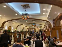 等位区-清真·玛丽亚新疆菜主题餐厅(浙江中路店)