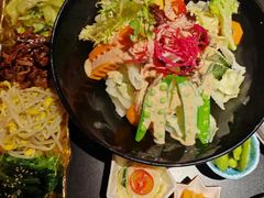 -山川小町·极番烧肉(新地假日广场店)