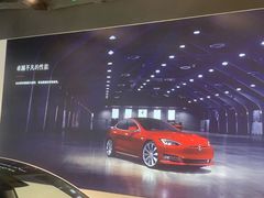 -TESLA 特斯拉(上海太古汇体验店)