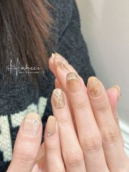 -花岐款式专研健康美甲沙龙