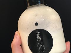 厚蛋糕牛乳-贡梅老面馆·蟹粉面·无锡特色小吃(南长街主推店)