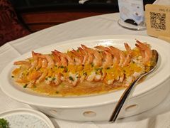 -深圳富苑皇冠假日套房酒店