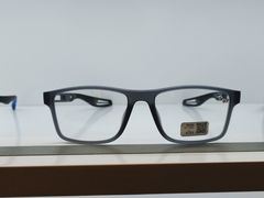 -罗伯特眼镜·蔡司官方授权(前海桂湾店)