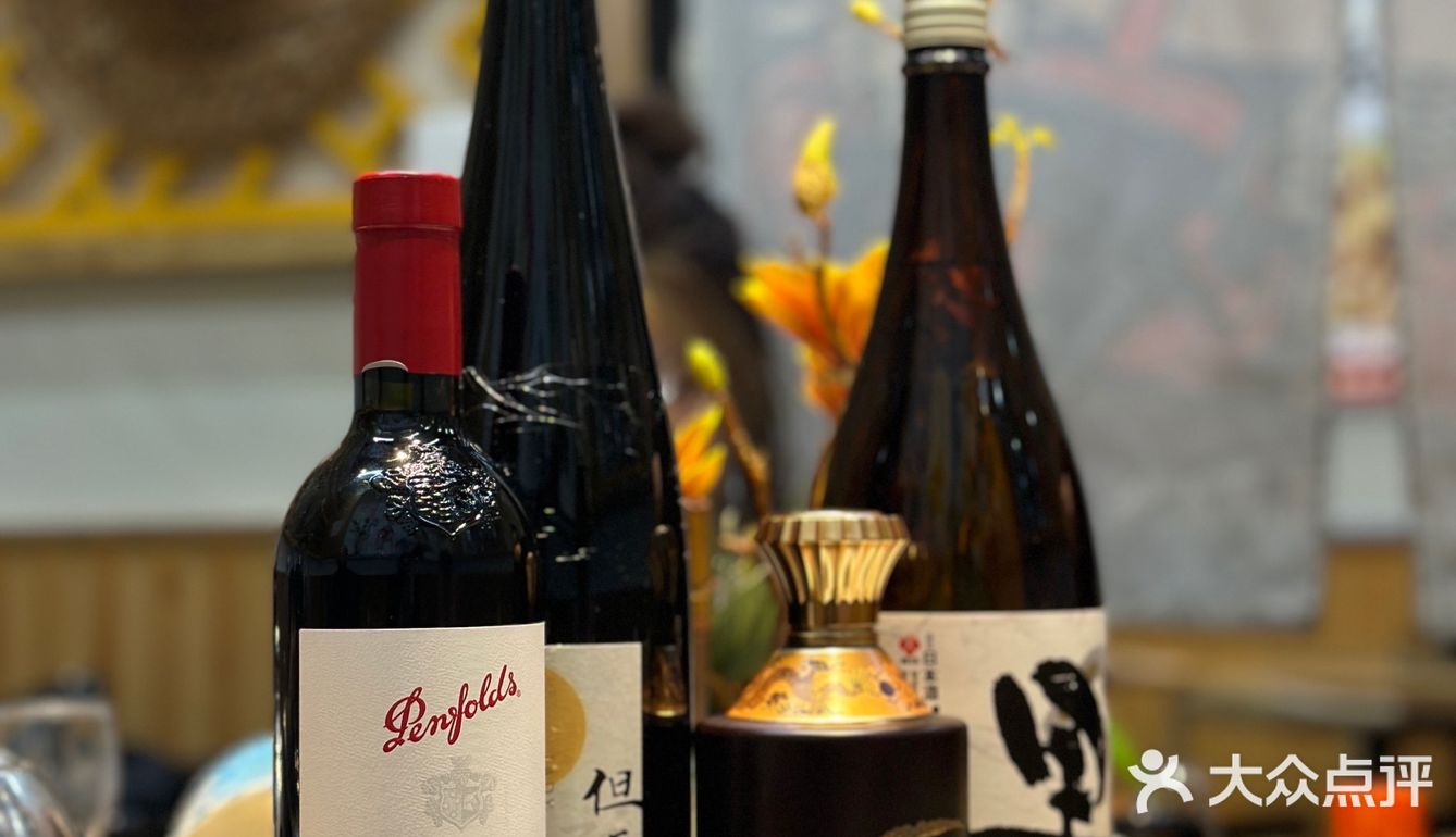 怎么会有这么好吃的店啊！这一餐我真真的吃服了！[调皮]