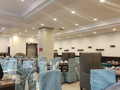 -今鲜源酒店·海鲜锅贴青岛菜(新湛路店)