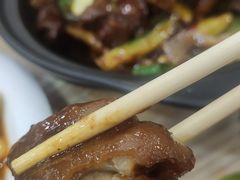 -江城燕子大排档(江汉路步行街店)