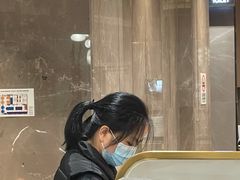 -香港新发烧腊茶餐厅(水围店)