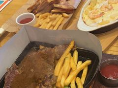 -菲滋意式餐厅(富阳东方茂店)