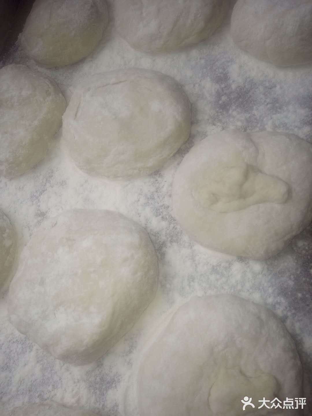 家庭制作美味鲜肉包子，好看又好吃