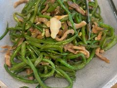 -海派美食·家宴海鲜青岛菜·石锅鲽鱼头(东方城店)