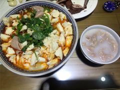 葫芦头泡馍-天发芽·何记葫芦头泡馍·老字号(小南门店)