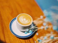 澳白-Be Lived Cafe比例咖啡(摩天轮店)
