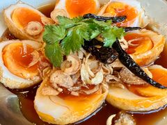-Kub Kao Kub Pla (Terminal21)