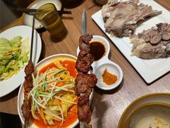 -贯贯吉·清真餐厅(浙江中路店)