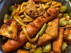 囊芹菜鸡肉炒米粉-花小小新疆炒米粉·小锅现炒(灯市口店)