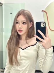 -AYO SALON
