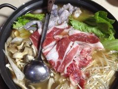 章鱼牛肉火锅-郑阿姨的家·이모네·韩料&烤肉(武川路店)