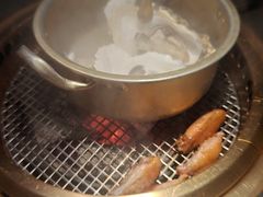 -铭牛烧肉·和牛海鲜自助(高新月牙湖店)