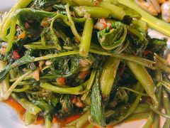 -明记烧鱼美味店