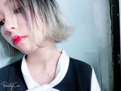 -SALON V