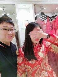 龙凤褂-圣柏莎高端婚纱会所