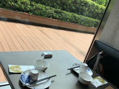 餐具摆设-东莱馋房(陆家嘴店)