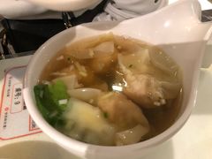 -新大咀港式茶餐厅(宝山万达店)