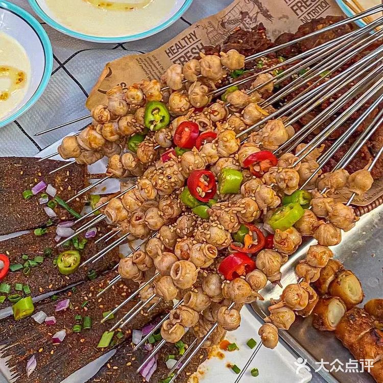 别问了！在武汉！烧烤届天花板！