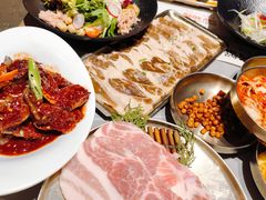 -草家酱蟹炭火烤肉店(珲春南路一店)