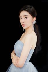 -变画·发型STUDIO