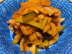 刺身三文鱼条拌韩国泡菜-昇鳗鱼家(浦东店)