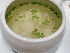 酸辣乌鱼蛋汤-悦融琥珀·京鲁菜·海味珍品(西单店)