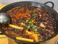 -鸿顺老铁锅美蛙鱼府(解放碑店)