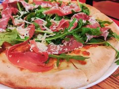 -城市大道红炉披萨烘焙坊