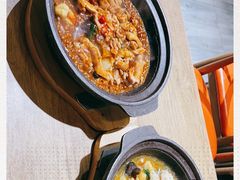 -极有家小鱼小鸡石锅煲(佳兆业店)