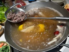 -左庭右院鲜牛肉火锅(新梅广场店)
