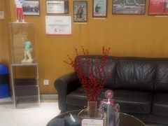 -雅悦齿科(顾村公园店)