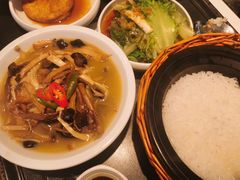 菌菇什锦锅简餐-谷田稻香·砂锅菜(汇暻广场店)