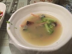 -树下时尚餐厅(翠园街店)