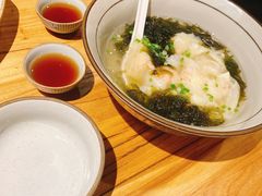 蟹籽虾仁鲜肉馄饨-南小蟹手工點心(三里屯店)