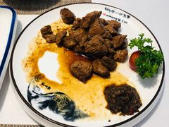 铁板香煎牛肉粒-肆月河豚·新淮扬(金融街店)