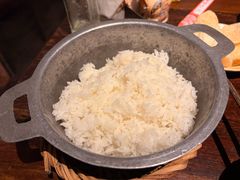 -Cuc Gach Quan Restaurant