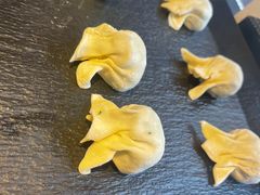 -鲜入唯煮·港式海鲜牛肉火锅(金宝街店)