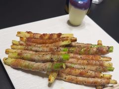 -忆江南·临江鱼馆