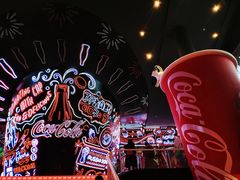 -东方明珠·可口可乐欢乐餐厅