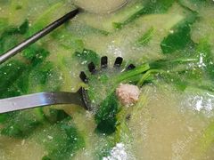 小白菜汆丸子-梦航彩虹之约自助餐厅(华府天地店)