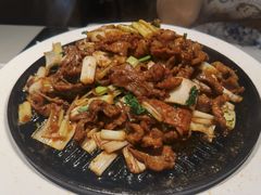 葱爆小羔羊肉-悦融琥珀·京鲁菜·海味珍品(西单店)